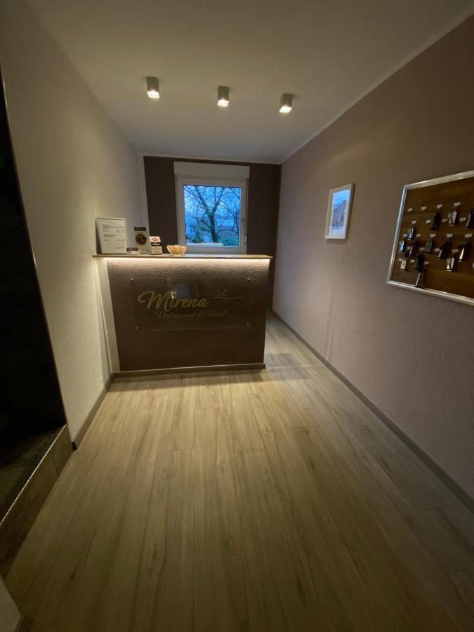 מארל Hotel Restaurant Mirena מראה חיצוני תמונה